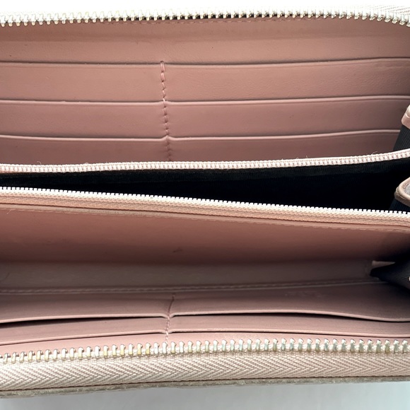 GUCCI - Micro Guccissima Zip Around Continental Wallet - Picture 9 of 16